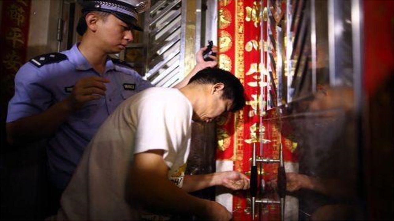 达州请开锁师傅开了锁后，师傅为什么一般都不进门，就算主人请也不进去？